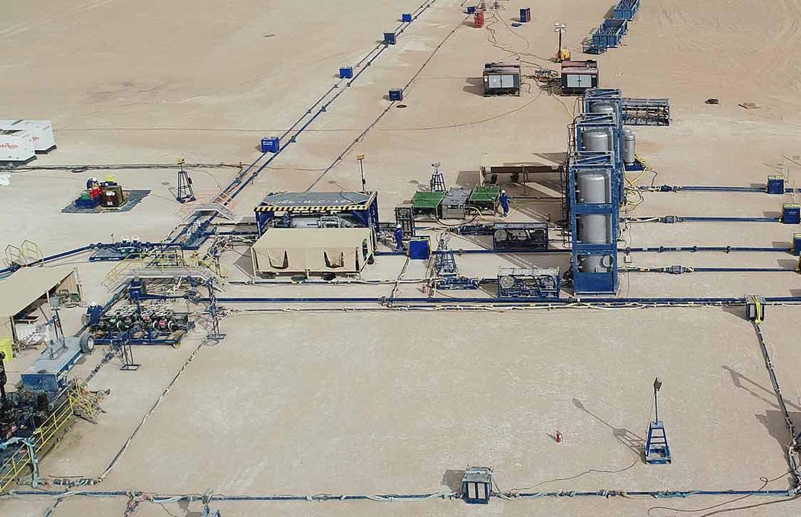 Khazzan油田适合盆地的零燃除解决方案照片.